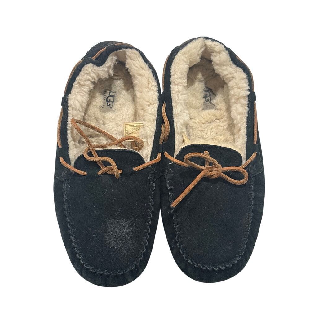 UGG Dakota Women's Moccasin Slipper 
Black